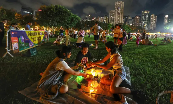 中秋, 中秋節, 賞月, 中秋好去處, 賞月好去處, E LOAN, 爾貸, 爾貸財務, 尖沙咀, 尖沙咀貸款, 貸款公司, 貸款, 財務, 港島, 九龍, 新界, 業主貸款, 小額貸款, 借錢, 貸款app, 借錢app 